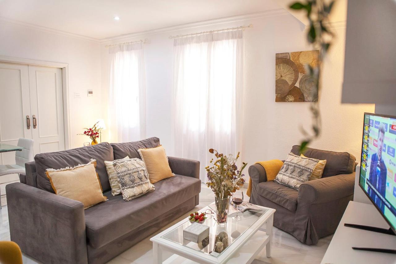 Apartamentos Rg Arenal II 세비야 외부 사진